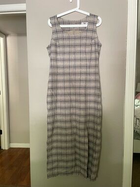 Vintage Plaid Maxi Dress in Beige and Gray